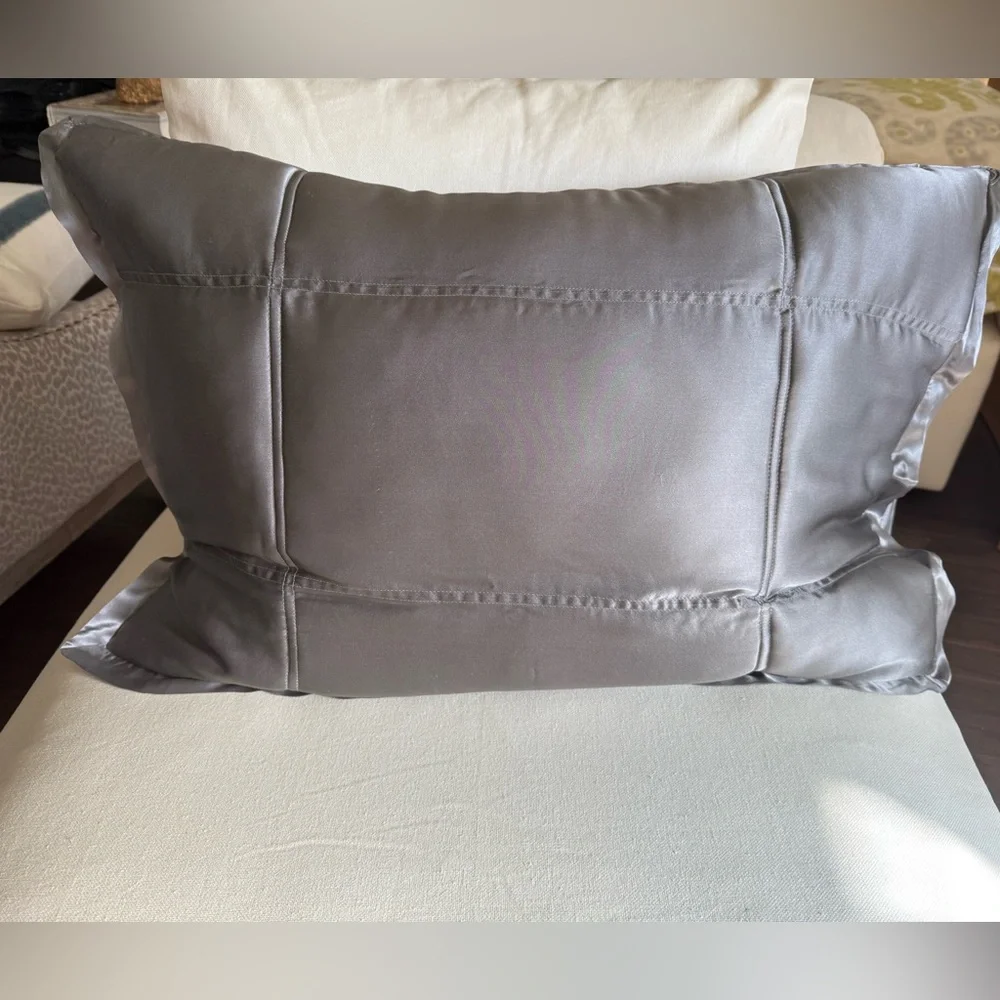 DONNA KARAN HOME 100% Silk Charcoal Standard Queen Sham Bedding 20in x 30in